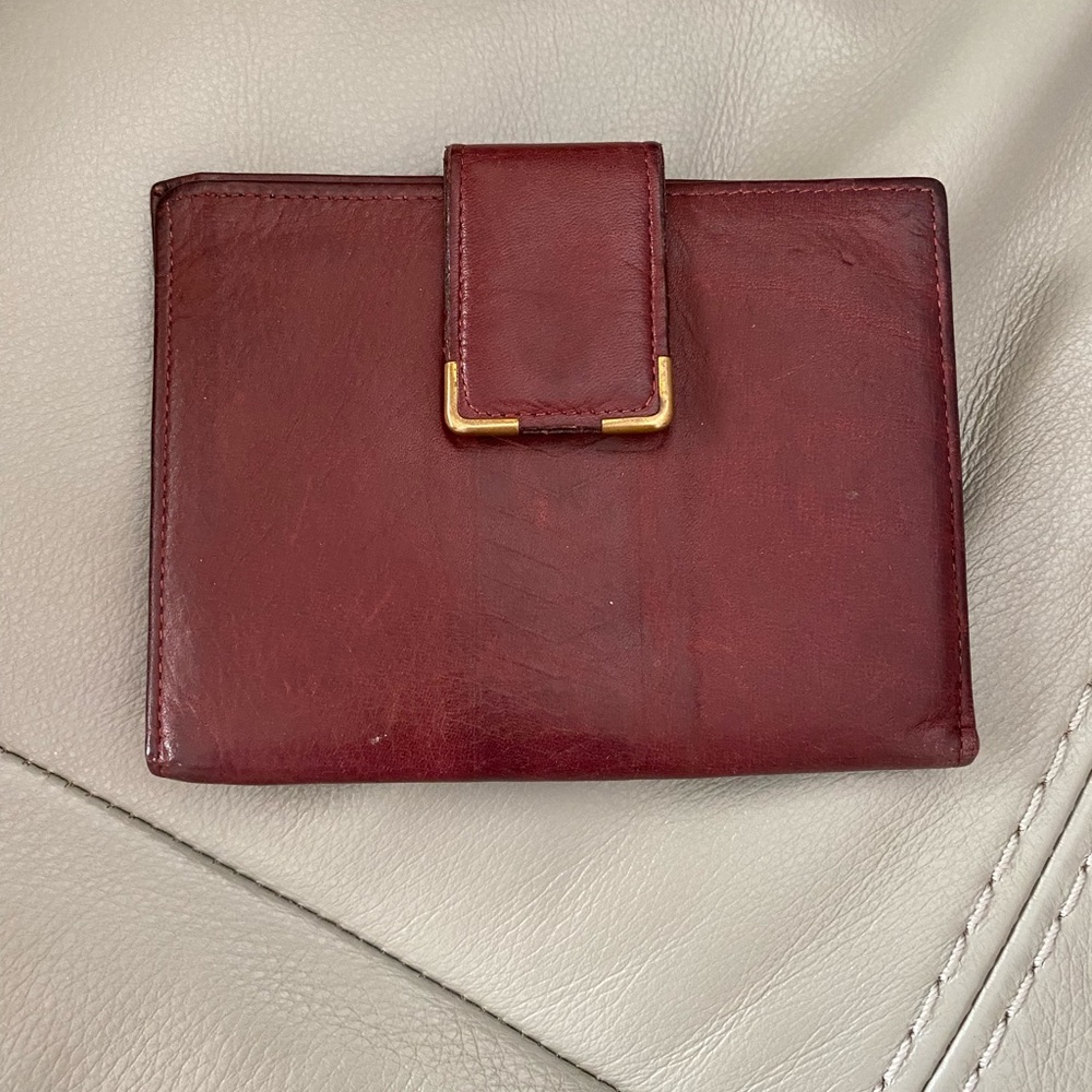 Elegant Burgundy Leather Wallet